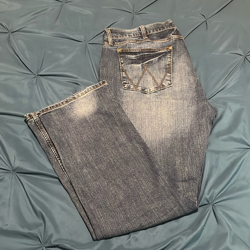 Like new Wrangler Jeans